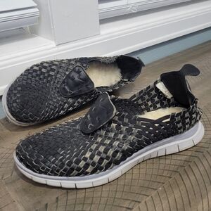 Men's Black Woven Slip-On Sneakers with White Sole